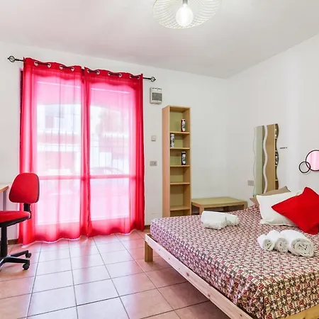 Apartment Pisa Airport & Station Cozy Flat - Private Parking