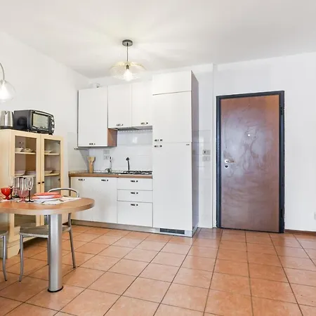Apartment Pisa Airport & Station Cozy Flat - Private Parking Pisa