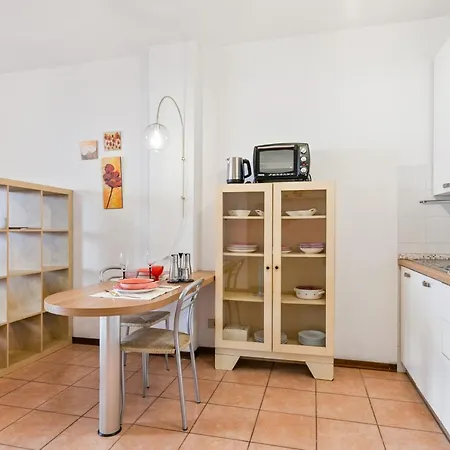 Pisa Airport & Station Cozy Flat - Private Parking